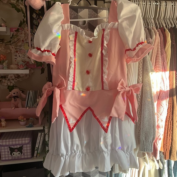 Madoka Magica Cosplay + Accessories - Picture 2 of 7